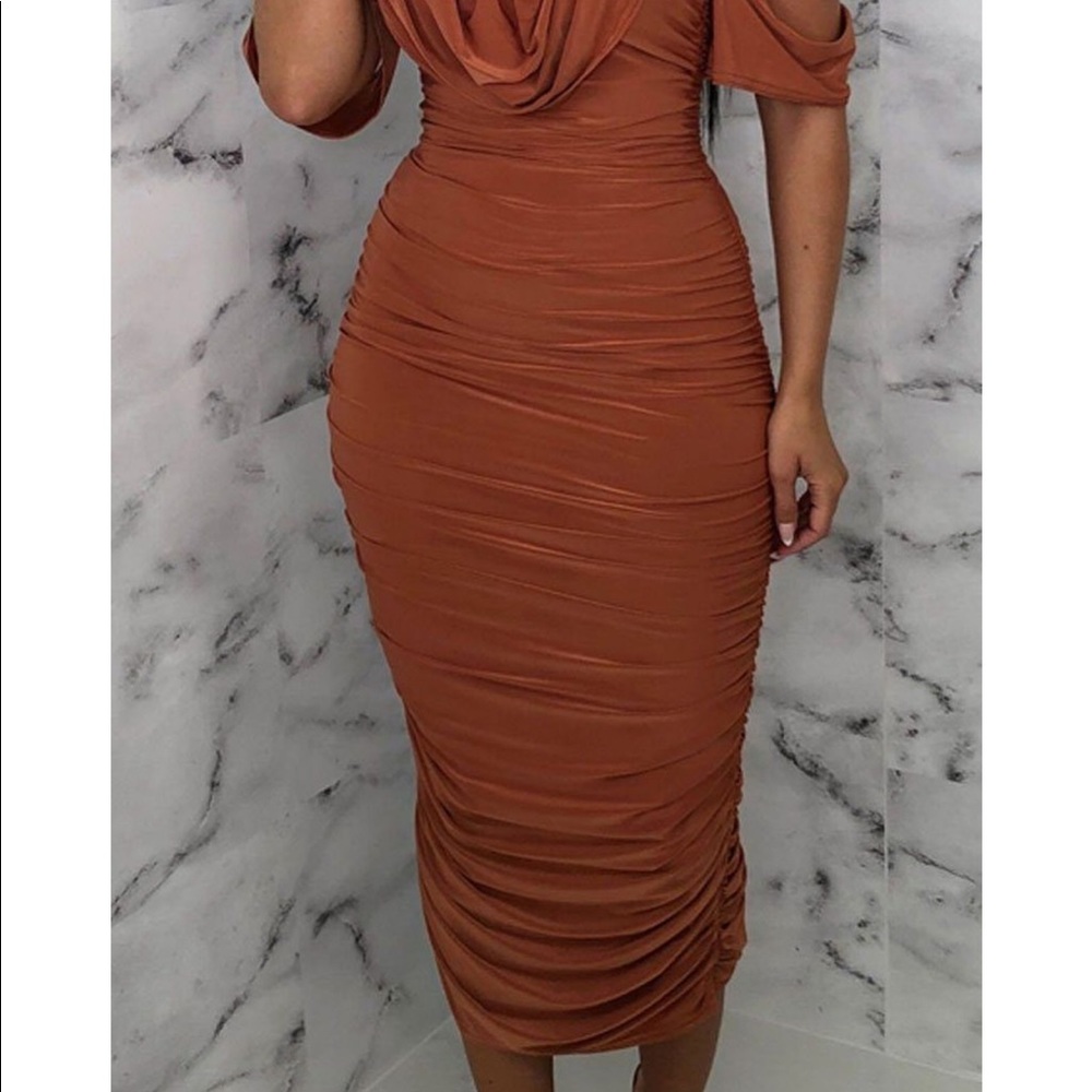 DRESS - Picture 2 of 3